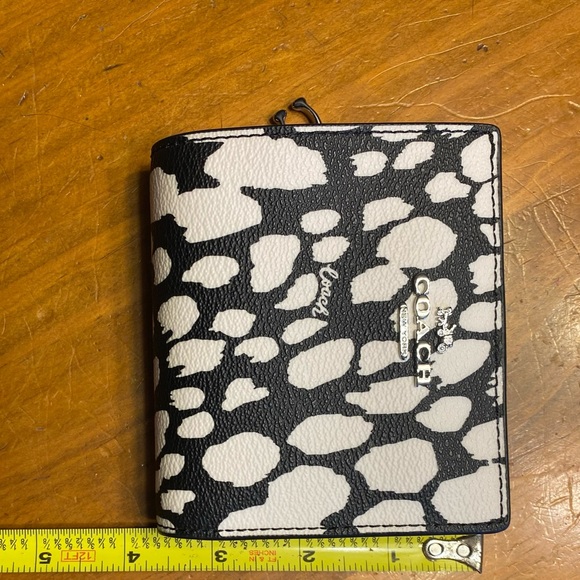 COACH mini wallet - Picture 4 of 9